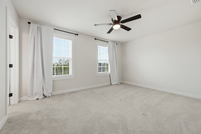 4042 Cross Creek Cir, Middlesex Twp, PA 16059
