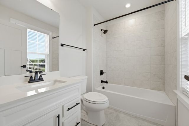 4042 Cross Creek Cir, Middlesex Twp, PA 16059