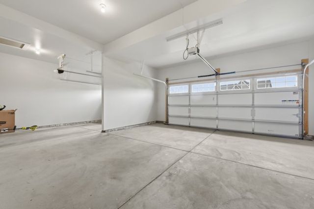 4042 Cross Creek Cir, Middlesex Twp, PA 16059