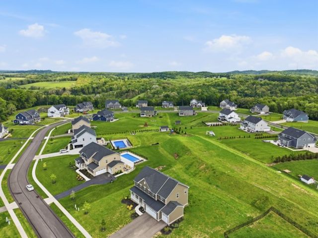 4042 Cross Creek Cir, Middlesex Twp, PA 16059
