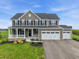 4042 Cross Creek Cir, Middlesex Twp, PA 16059