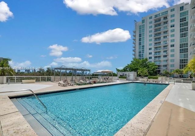 1871 S River Drive 1606, Miami, FL 33125