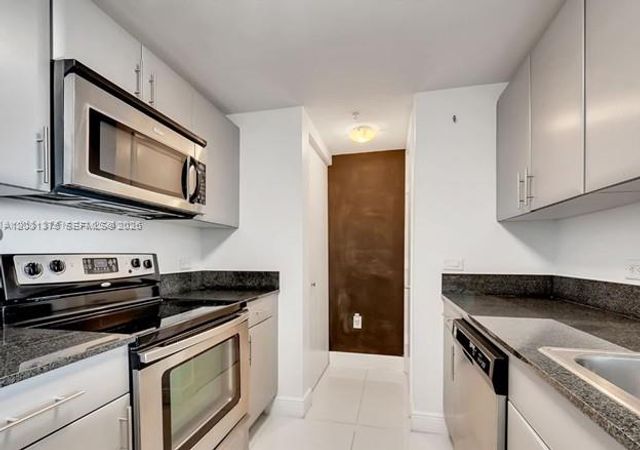 1871 S River Drive 1606, Miami, FL 33125