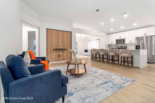 2161 Brookshire Circle, Melbourne, FL 32904