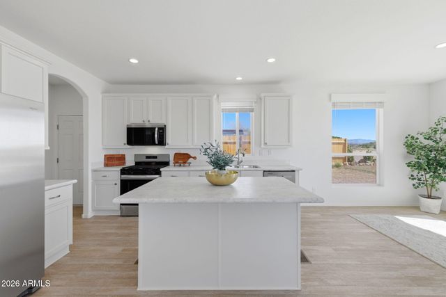 350 E PETERSON Road, Paulden, AZ 86334