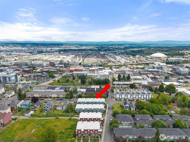 2136 S G Street, Tacoma, WA 98405