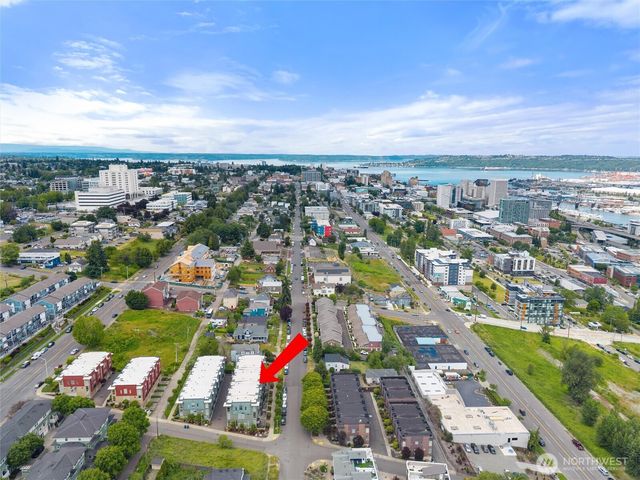 2136 S G Street, Tacoma, WA 98405