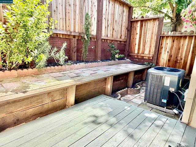 111 Ascot Ct C, Moraga, CA 94556