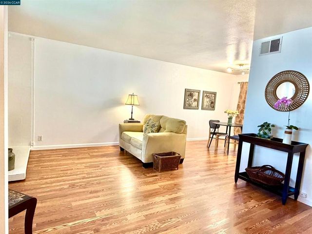 111 Ascot Ct C, Moraga, CA 94556