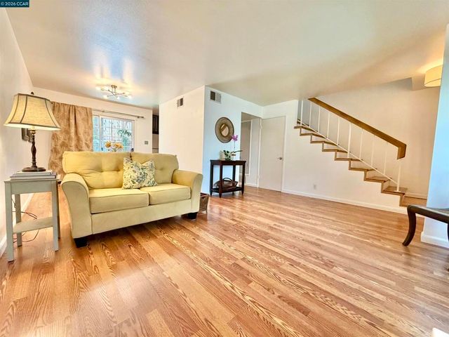 111 Ascot Ct C, Moraga, CA 94556