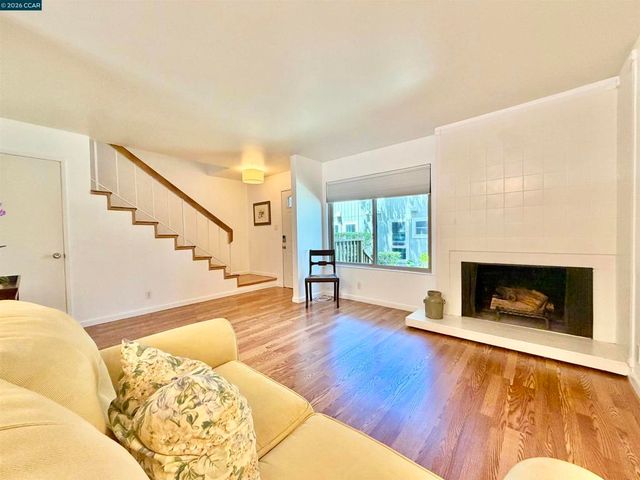 111 Ascot Ct C, Moraga, CA 94556