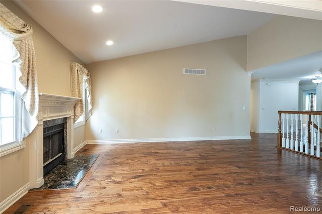 41654 Kenilworth Lane, Novi, MI 48377