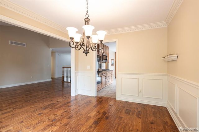 41654 Kenilworth Lane, Novi, MI 48377