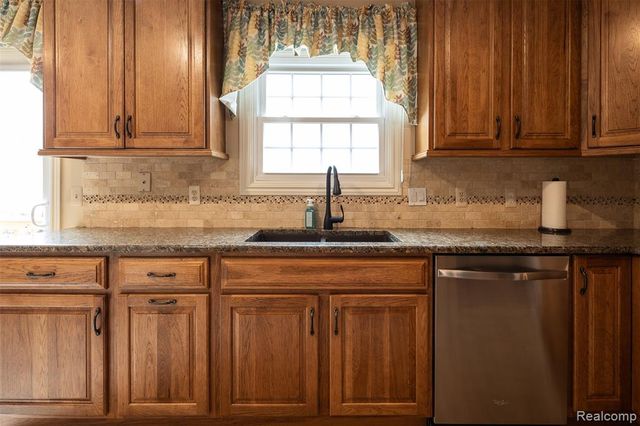 41654 Kenilworth Lane, Novi, MI 48377