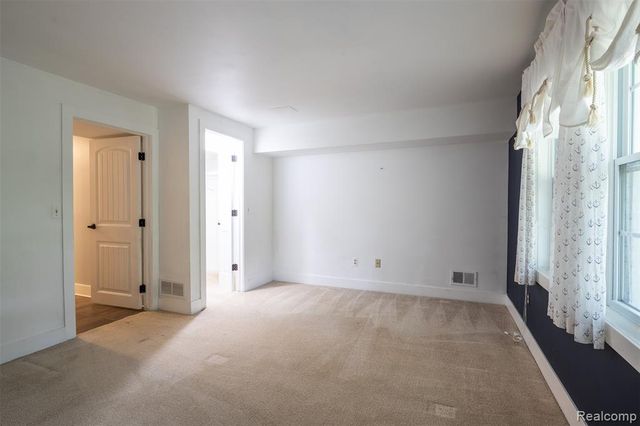 41654 Kenilworth Lane, Novi, MI 48377
