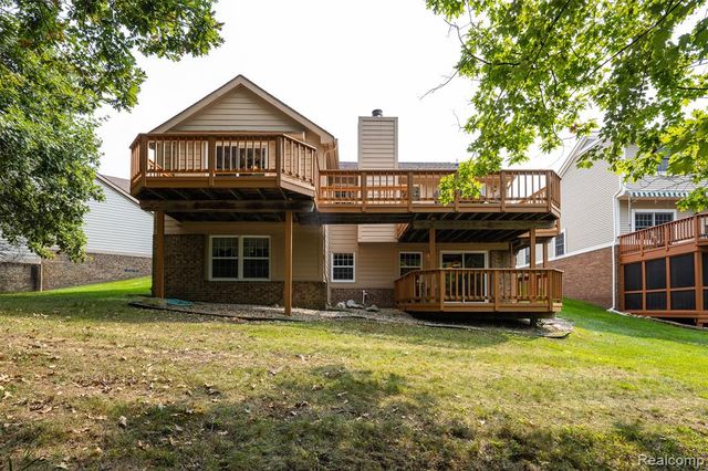 41654 Kenilworth Lane, Novi, MI 48377