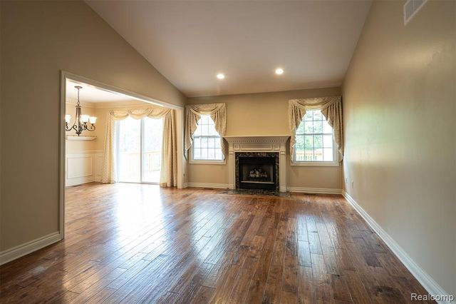 41654 Kenilworth Lane, Novi, MI 48377