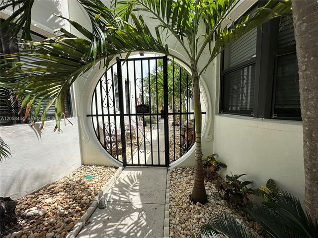 323 Fillmore St 10, Hollywood, FL 33019