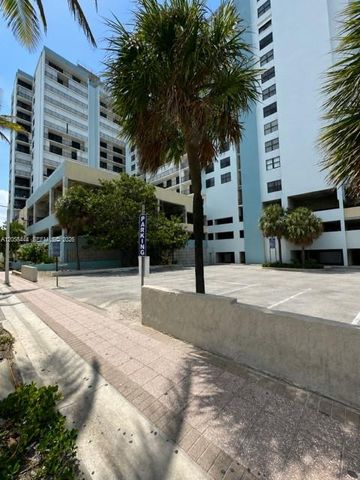 323 Fillmore St 10, Hollywood, FL 33019