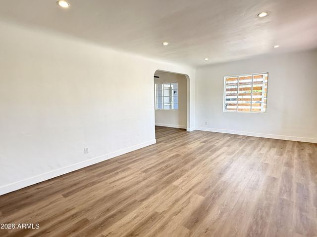 102 W 8th Place, Mesa, AZ 85201