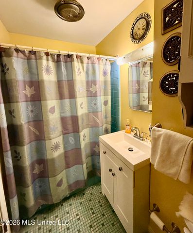 2155 Sherwood Place, Biloxi, MS 39531
