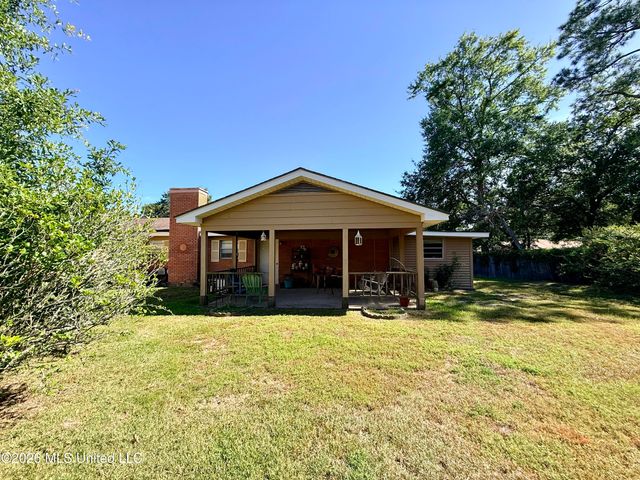 2155 Sherwood Place, Biloxi, MS 39531