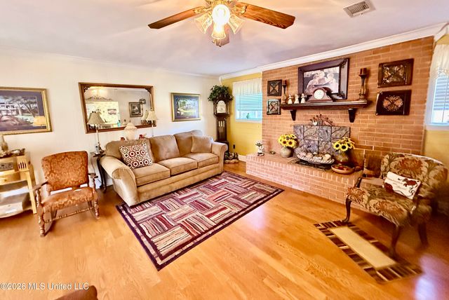 2155 Sherwood Place, Biloxi, MS 39531