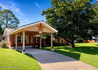 2155 Sherwood Place, Biloxi, MS 39531