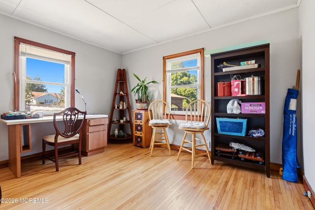 352 Anchor Avenue, Beachwood, NJ 08722