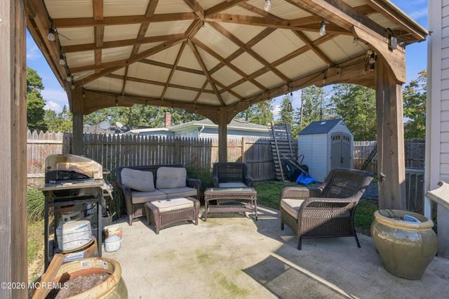 352 Anchor Avenue, Beachwood, NJ 08722