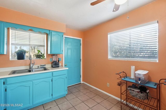 3725 E Shepherd Place, Tucson, AZ 85713