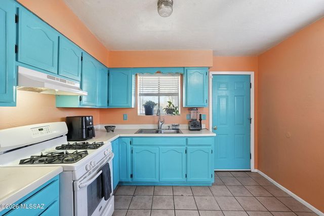 3725 E Shepherd Place, Tucson, AZ 85713