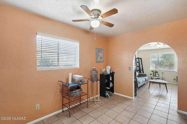 3725 E Shepherd Place, Tucson, AZ 85713