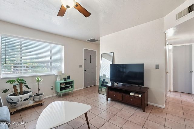3725 E Shepherd Place, Tucson, AZ 85713
