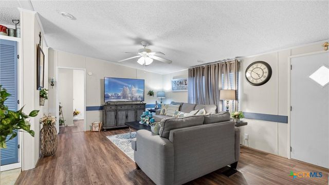 1656 NW Pecan Drive, Mcqueeney, TX 78123