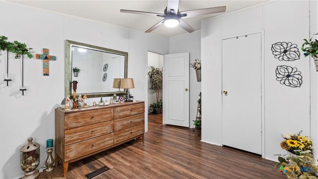 1656 NW Pecan Drive, Mcqueeney, TX 78123