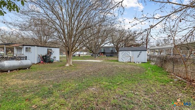 1656 NW Pecan Drive, Mcqueeney, TX 78123