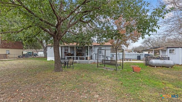 1656 NW Pecan Drive, Mcqueeney, TX 78123
