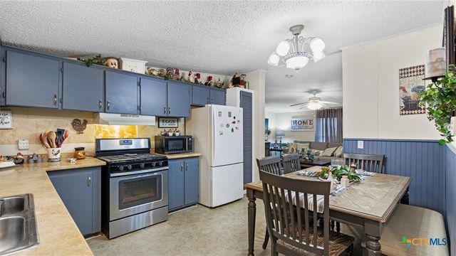 1656 NW Pecan Drive, Mcqueeney, TX 78123