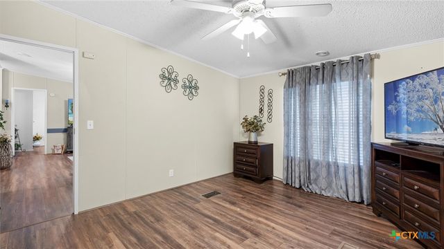 1656 NW Pecan Drive, Mcqueeney, TX 78123