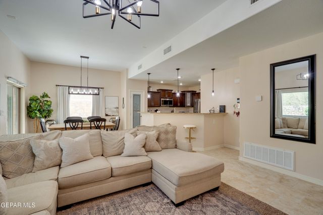 5969 Los Pueblos Drive, El Paso, TX 79912
