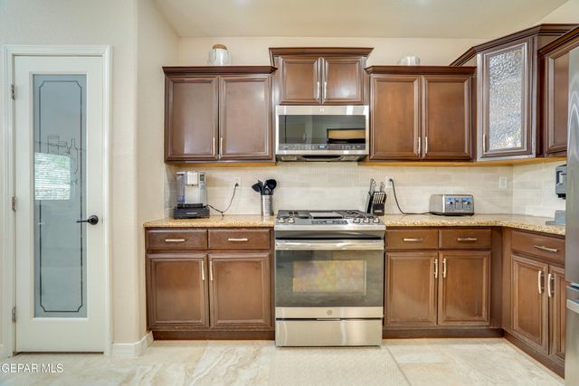 5969 Los Pueblos Drive, El Paso, TX 79912