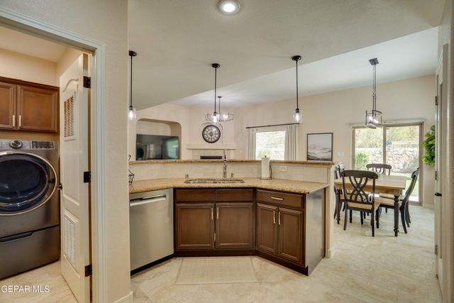 5969 Los Pueblos Drive, El Paso, TX 79912