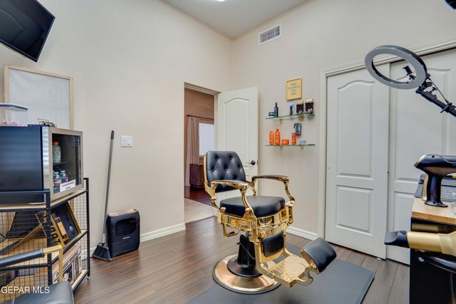 5969 Los Pueblos Drive, El Paso, TX 79912