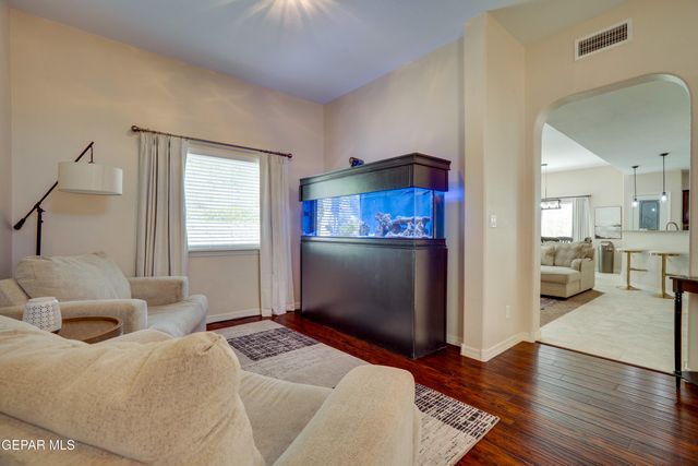 5969 Los Pueblos Drive, El Paso, TX 79912