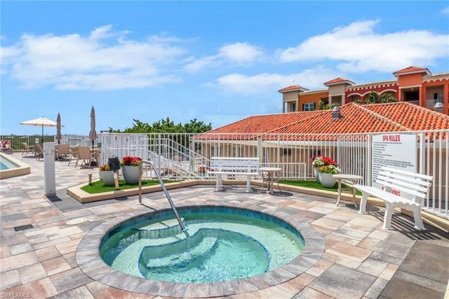 401 Bayfront PL # 3303, Naples, FL 34102