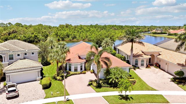 431 Castalina Ct, Jupiter, FL 33478