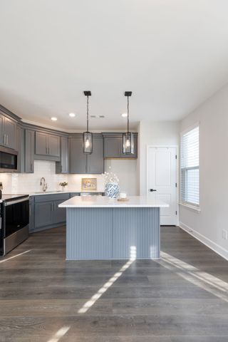 135 Burkitt Commons Ave, Nolensville, TN 37135