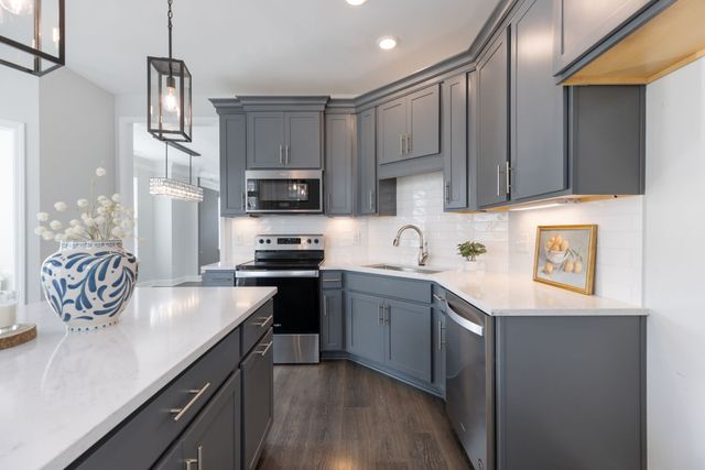 135 Burkitt Commons Ave, Nolensville, TN 37135
