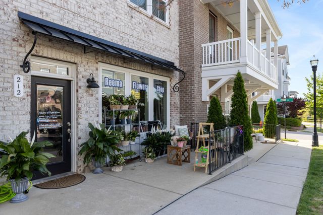 135 Burkitt Commons Ave, Nolensville, TN 37135